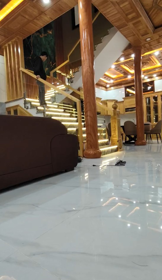 Anh Hùng - Nhà phố, Hà Nội